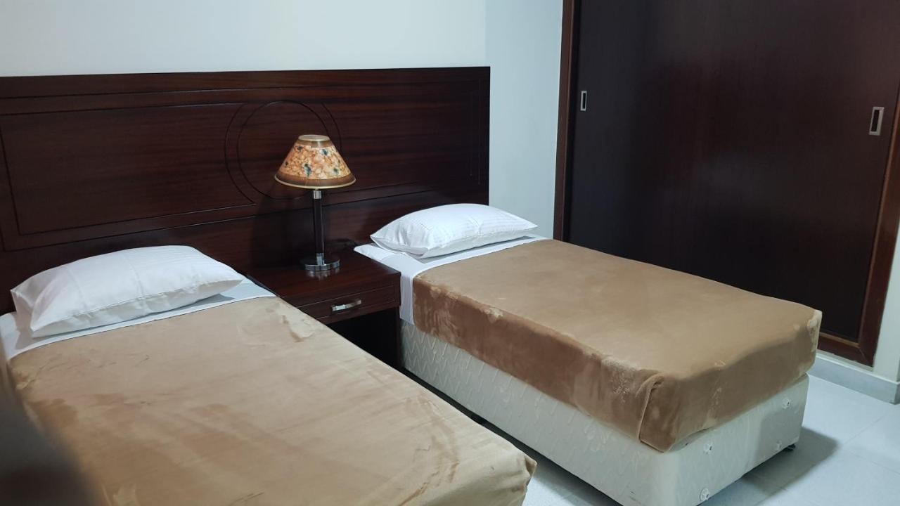 Ivory Hotel Apartments Abu Dhabi Buitenkant foto