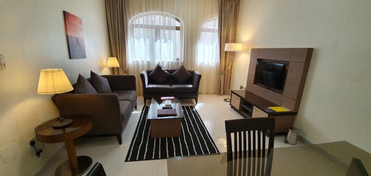 Ivory Hotel Apartments Abu Dhabi Buitenkant foto