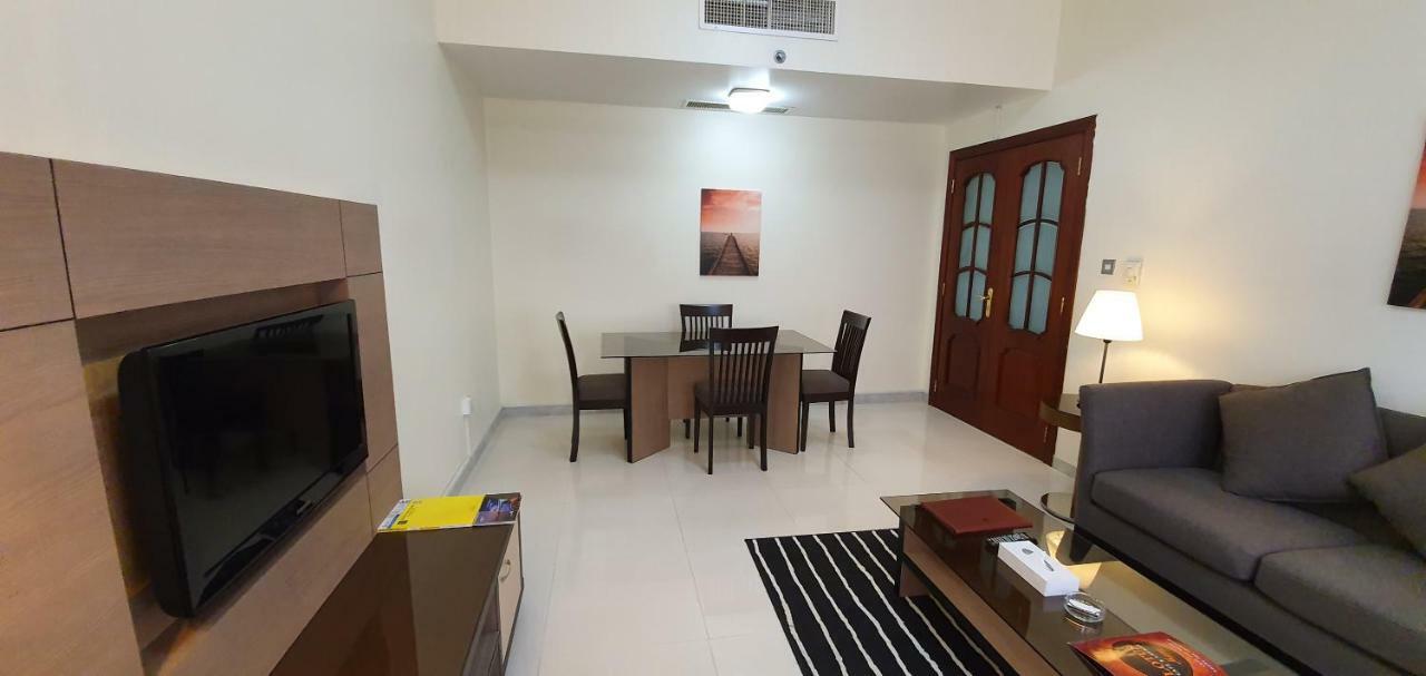 Ivory Hotel Apartments Abu Dhabi Buitenkant foto