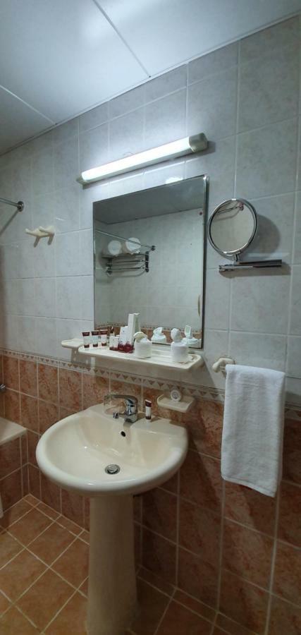 Ivory Hotel Apartments Abu Dhabi Buitenkant foto