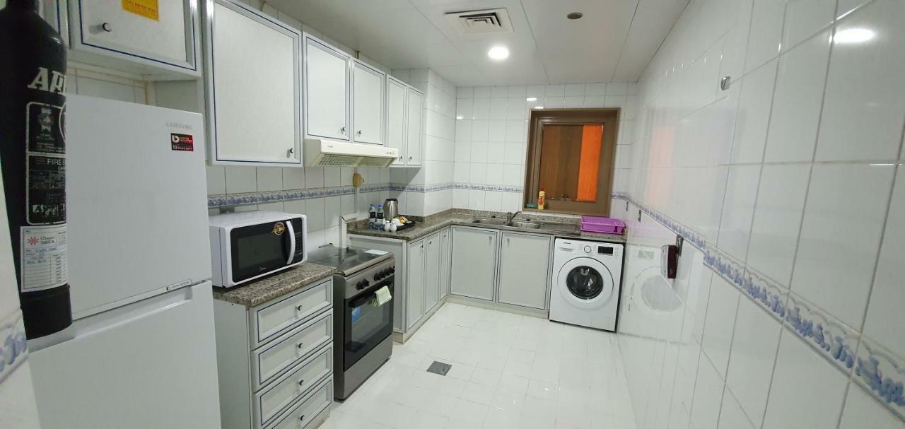 Ivory Hotel Apartments Abu Dhabi Buitenkant foto