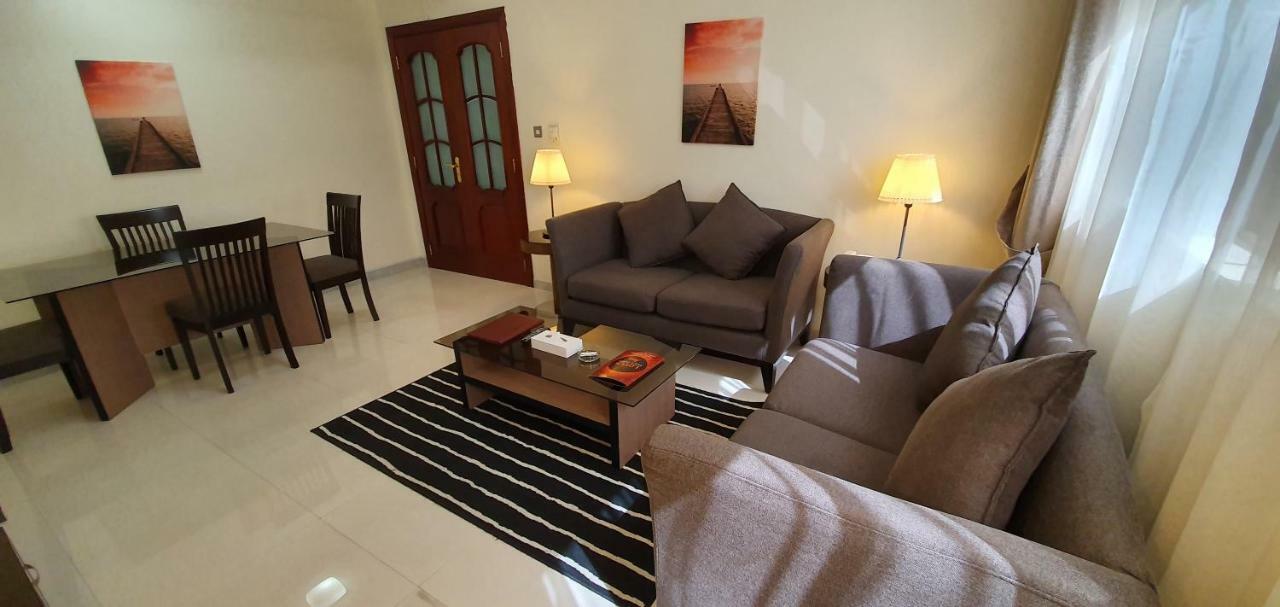 Ivory Hotel Apartments Abu Dhabi Buitenkant foto
