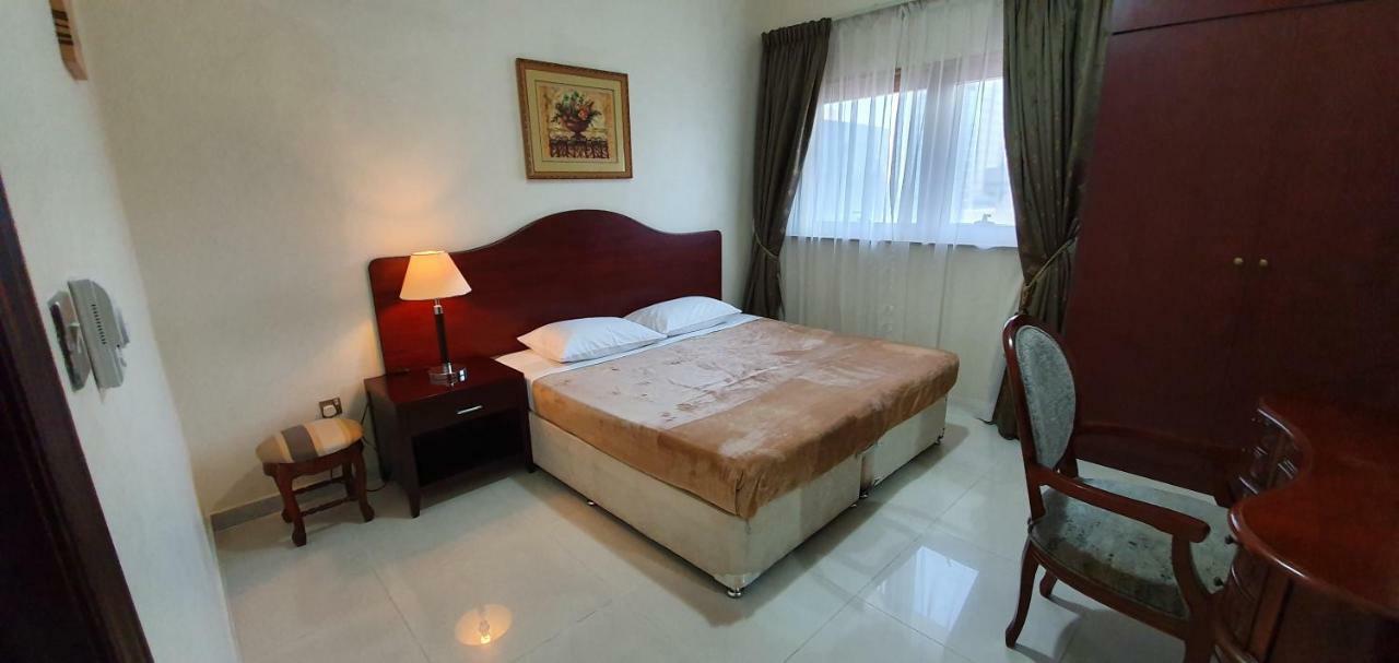 Ivory Hotel Apartments Abu Dhabi Buitenkant foto